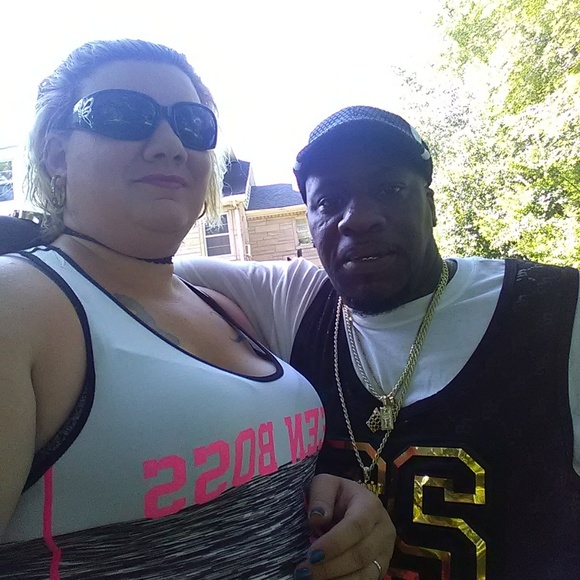 Meet your Posher, Crystal - Picture 2 of 3